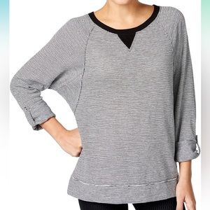 Calvin’s Klein Performance Quick Dry Athletic Pullover Top w/Adjustable Sleeves.